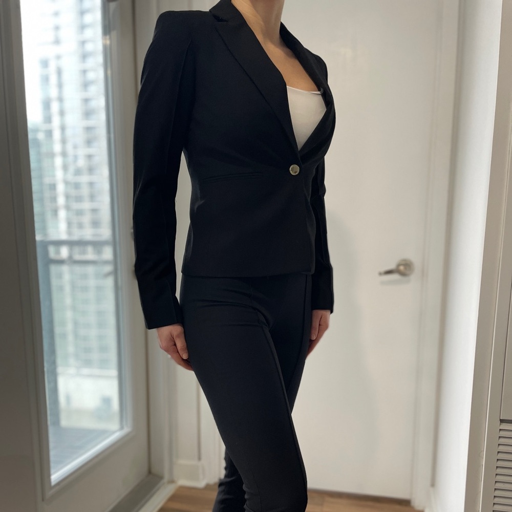 NWOT Halston 2pc Elegant Black Women's Suit Set